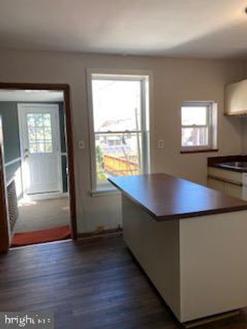 827 S BOND ST, Baltimore, MD 21231