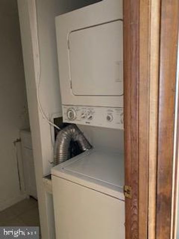 827 S BOND ST, Baltimore, MD 21231