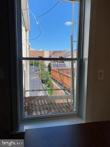 827 S BOND ST, Baltimore, MD 21231