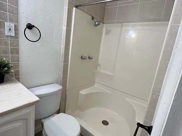 8936 Angleton Place, Dallas, TX 75243