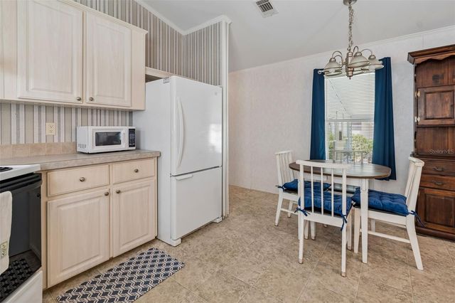 34992 FRASER STREET, Dade City, FL 33523
