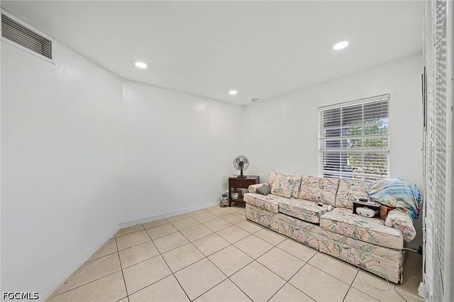 2900 42nd ST W, Lehigh Acres, FL 33971