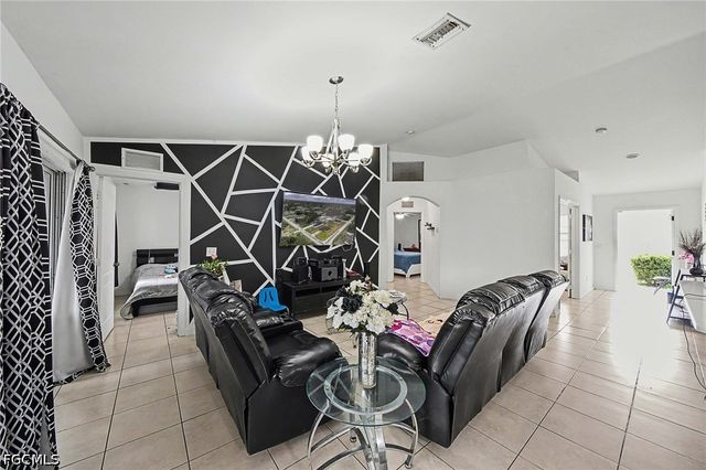 2900 42nd ST W, Lehigh Acres, FL 33971