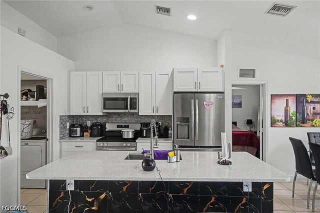 2900 42nd ST W, Lehigh Acres, FL 33971
