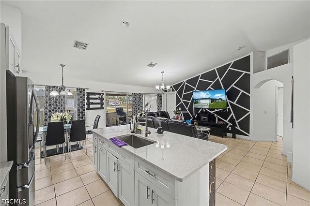 2900 42nd ST W, Lehigh Acres, FL 33971