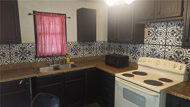 3918 Leigh Dr, Corpus Christi, TX 78408