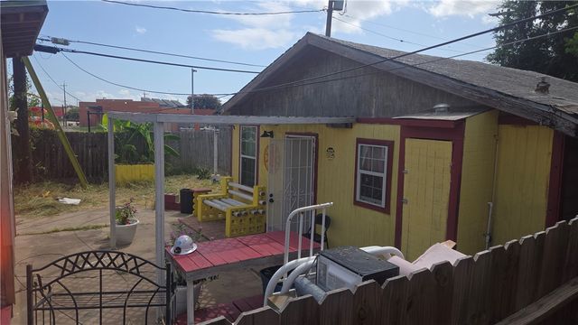 3918 Leigh Dr, Corpus Christi, TX 78408