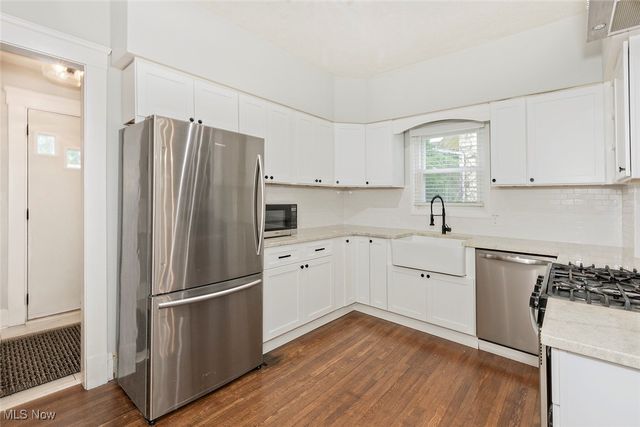 3412 Euclid Heights Boulevard, Cleveland Heights, OH 44118