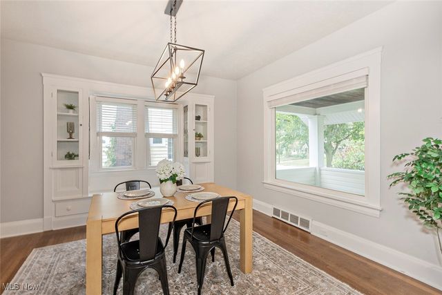 3412 Euclid Heights Boulevard, Cleveland Heights, OH 44118