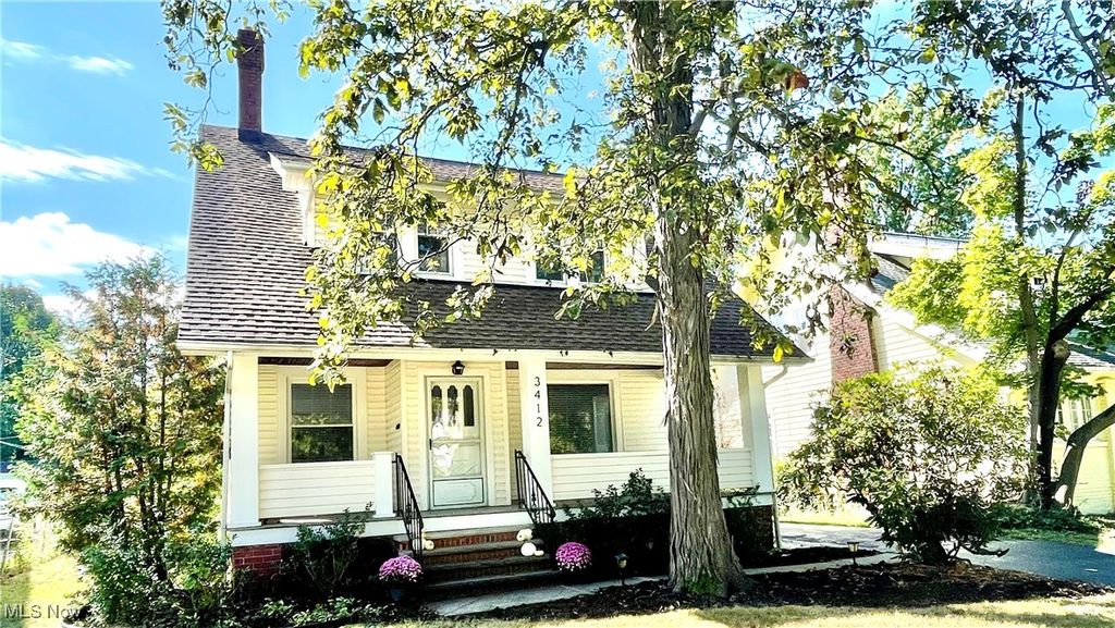 3412 Euclid Heights Boulevard, Cleveland Heights, OH 44118