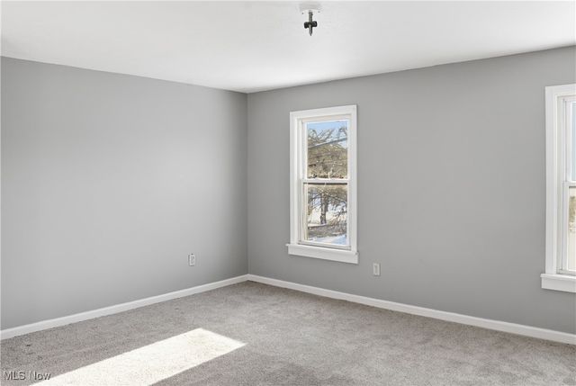 2458 Vestal Road, Youngstown, OH 44509