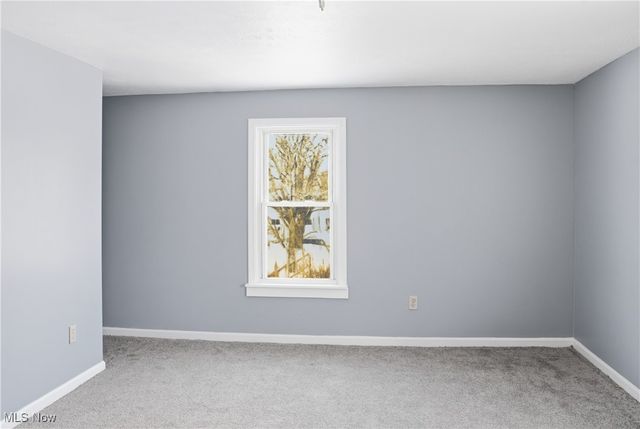 2458 Vestal Road, Youngstown, OH 44509