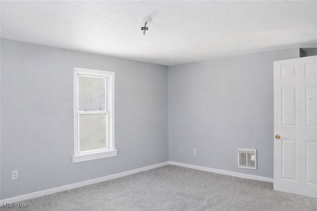 2458 Vestal Road, Youngstown, OH 44509