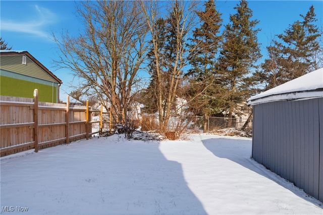 2458 Vestal Road, Youngstown, OH 44509