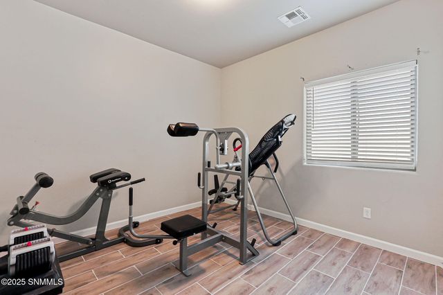 6061 Cinnamon Park Street, Sunland Park, NM 88063