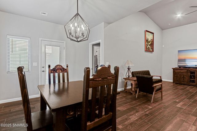 6061 Cinnamon Park Street, Sunland Park, NM 88063