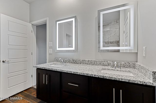 6061 Cinnamon Park Street, Sunland Park, NM 88063