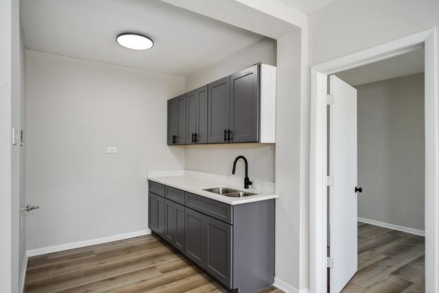 1206 W 83rd Street 203, Chicago, IL 60620