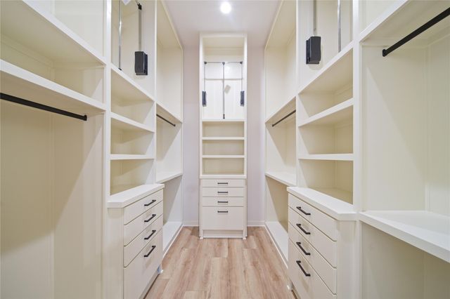 7407 Janak Drive, Houston, TX 77055