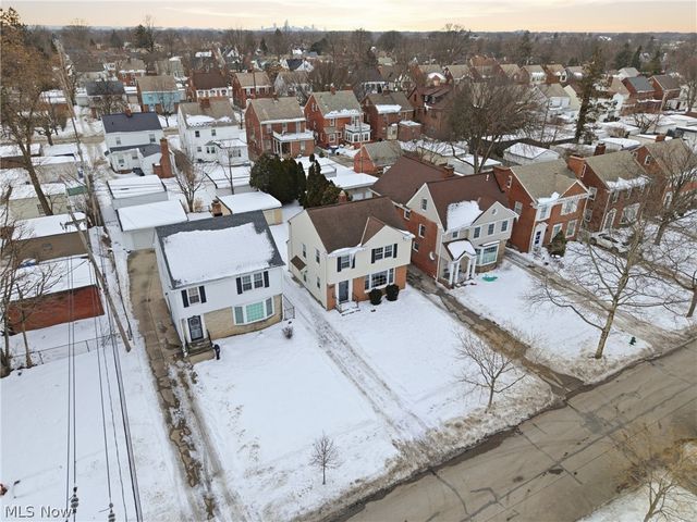 3722 Ingleside Road, Shaker Heights, OH 44122