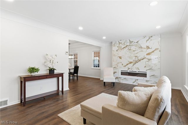 3722 Ingleside Road, Shaker Heights, OH 44122