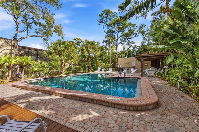 116 Pinebrook DR, Fort Myers, FL 33907