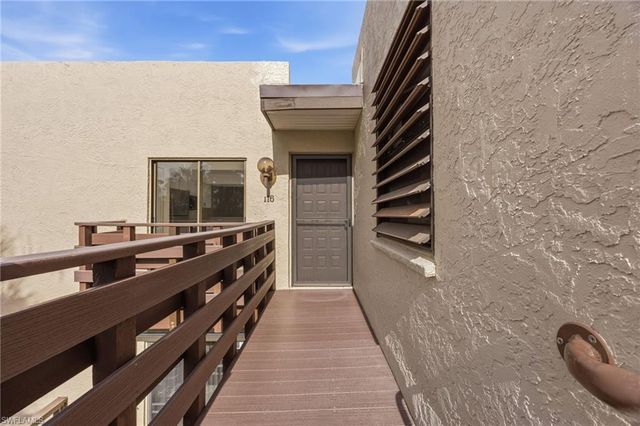 116 Pinebrook DR, Fort Myers, FL 33907