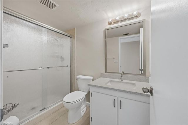 116 Pinebrook DR, Fort Myers, FL 33907