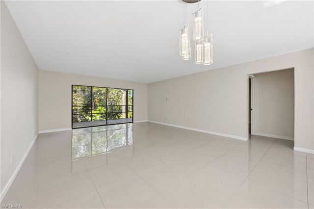 116 Pinebrook DR, Fort Myers, FL 33907