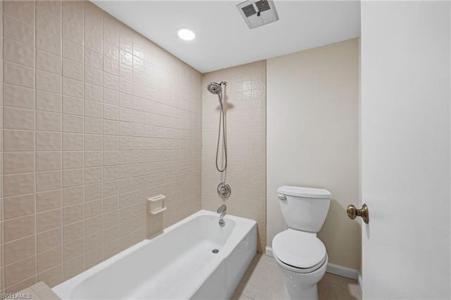 116 Pinebrook DR, Fort Myers, FL 33907