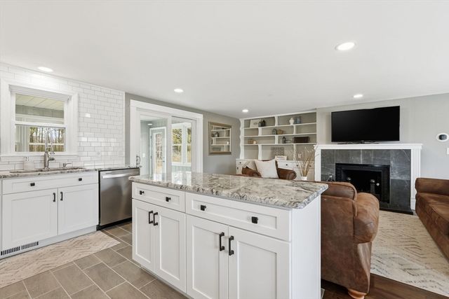 118 Parker Street, East Longmeadow, MA 01028