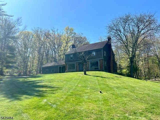 60 Meadowlark Drive, Watchung Boro, NJ 07069