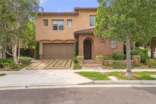120 Tomato Springs, Irvine, CA 92618