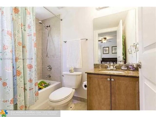 708 SE 15th St 5, Fort Lauderdale, FL 33316