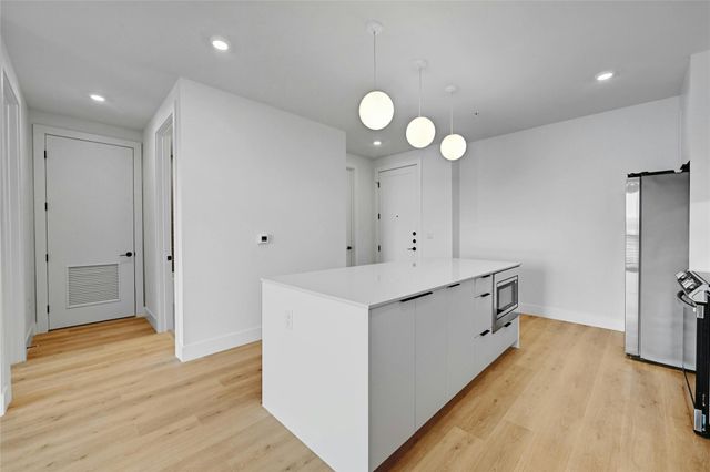 1701 Simond Ave 518, Austin, TX 78723