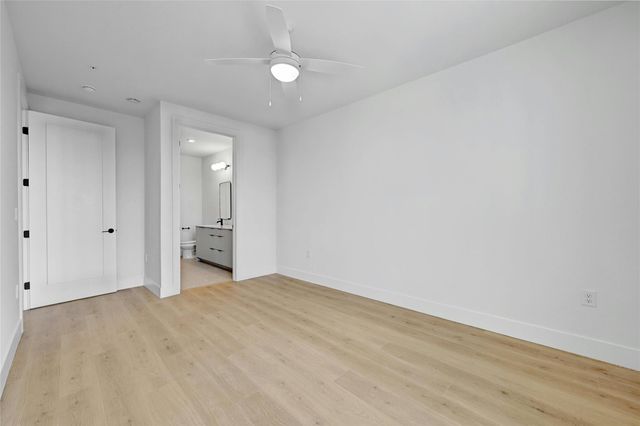 1701 Simond Ave 518, Austin, TX 78723