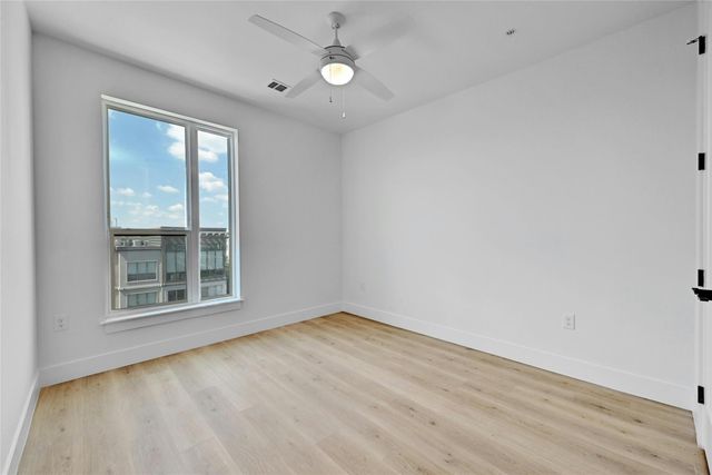 1701 Simond Ave 518, Austin, TX 78723