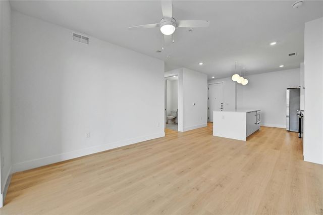 1701 Simond Ave 518, Austin, TX 78723