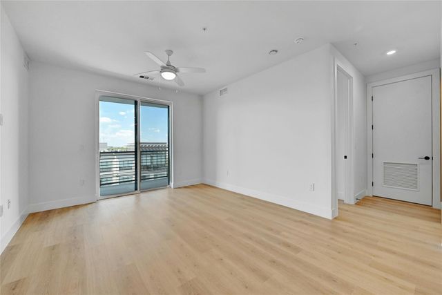 1701 Simond Ave 518, Austin, TX 78723