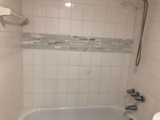 2100 S Wilcrest Drive S 121, Houston, TX 77042