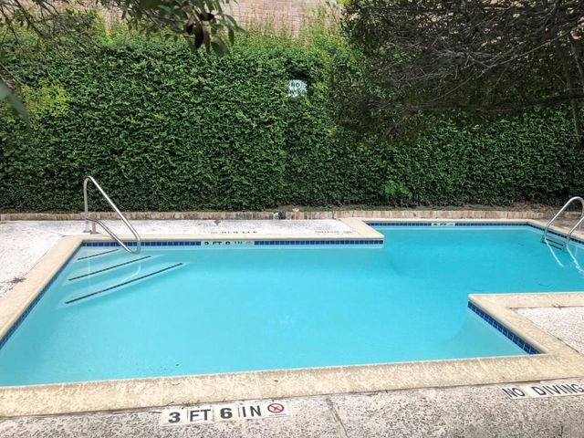 2100 S Wilcrest Drive S 121, Houston, TX 77042