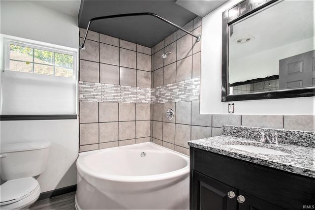 1043 Johnson Street, South Bend, IN 46628