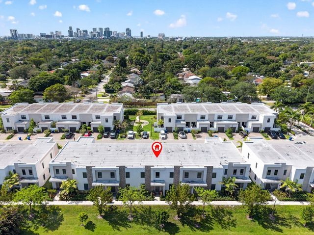 527 NW 17th Street, Fort Lauderdale, FL 33311