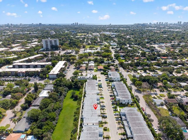 527 NW 17th Street, Fort Lauderdale, FL 33311