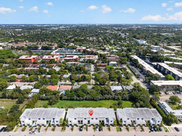 527 NW 17th Street, Fort Lauderdale, FL 33311