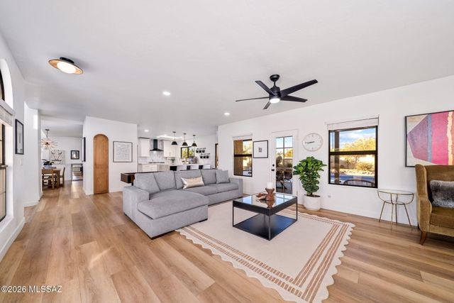 881 E Placita De Michael, Tucson, AZ 85718