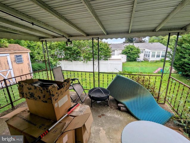 8421 HALLMARK CIR, Baltimore, MD 21234
