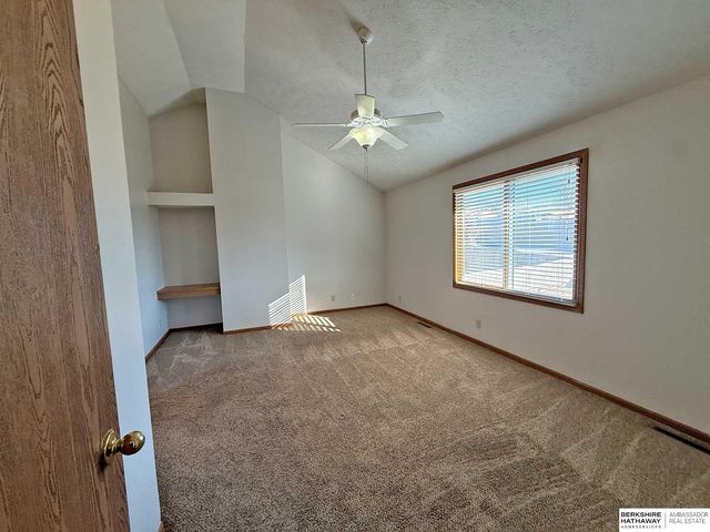 1611 S 168th Avenue, Omaha, NE 68130