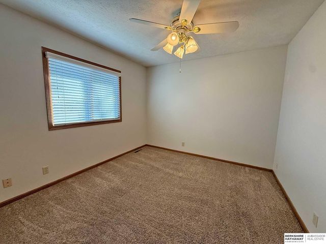 1611 S 168th Avenue, Omaha, NE 68130