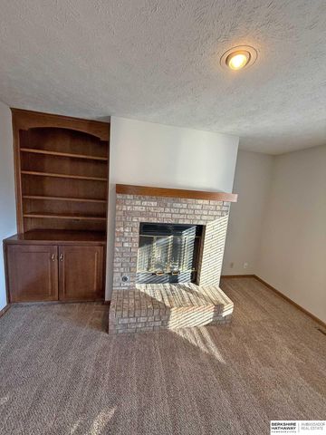 1611 S 168th Avenue, Omaha, NE 68130